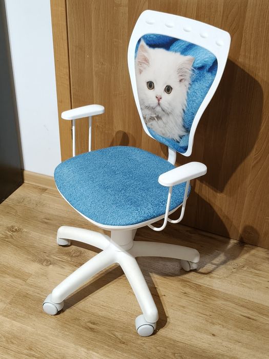 Krzesełko krzesło obrotowe kotek dla miłośnika kotków