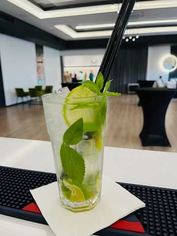 Barman na wesele - Mobilny drink bar - Taniech w chmurach - Napis LOVE