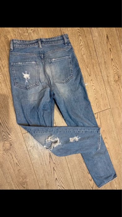 Spodnie jeansy jeans Monki XS 34 dziury swietne jak nowe