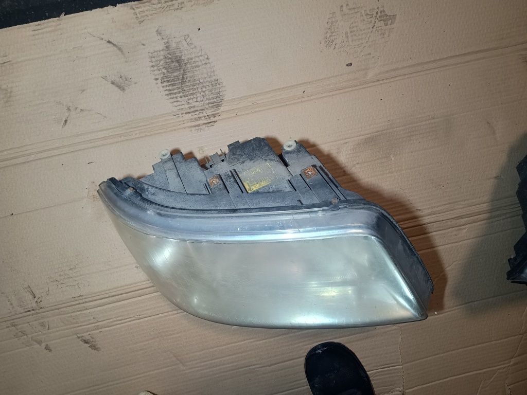 Lampa przód lewa prawa VW T5