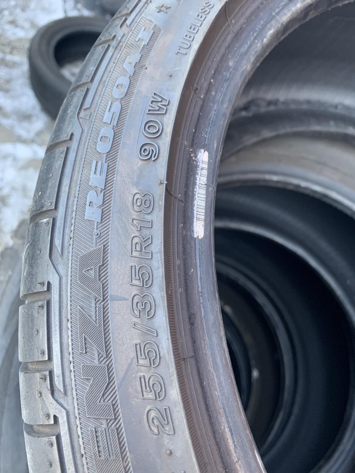 255.35.18 Bridgestone 1шт літо шини резина з Европи БВ склад Харків БУ