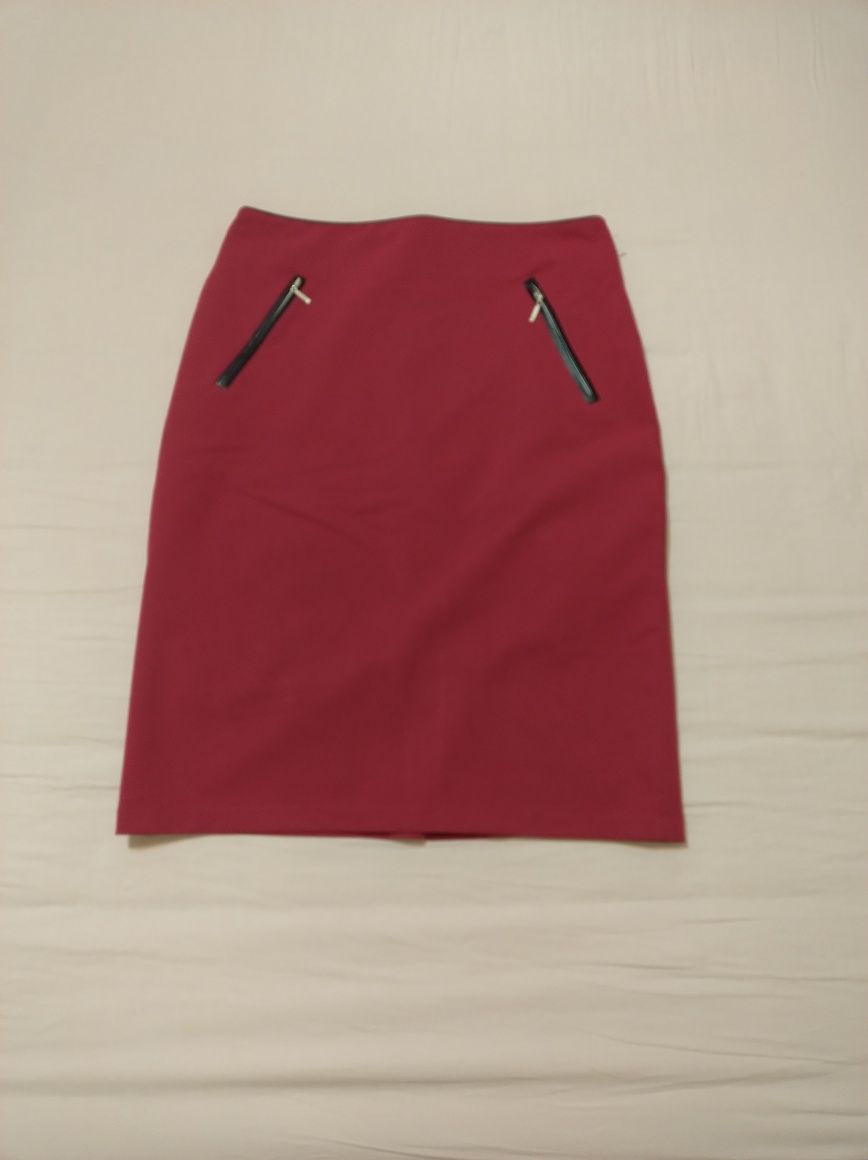 Nowa spódnica kolor burgundowy rozmiar 40
