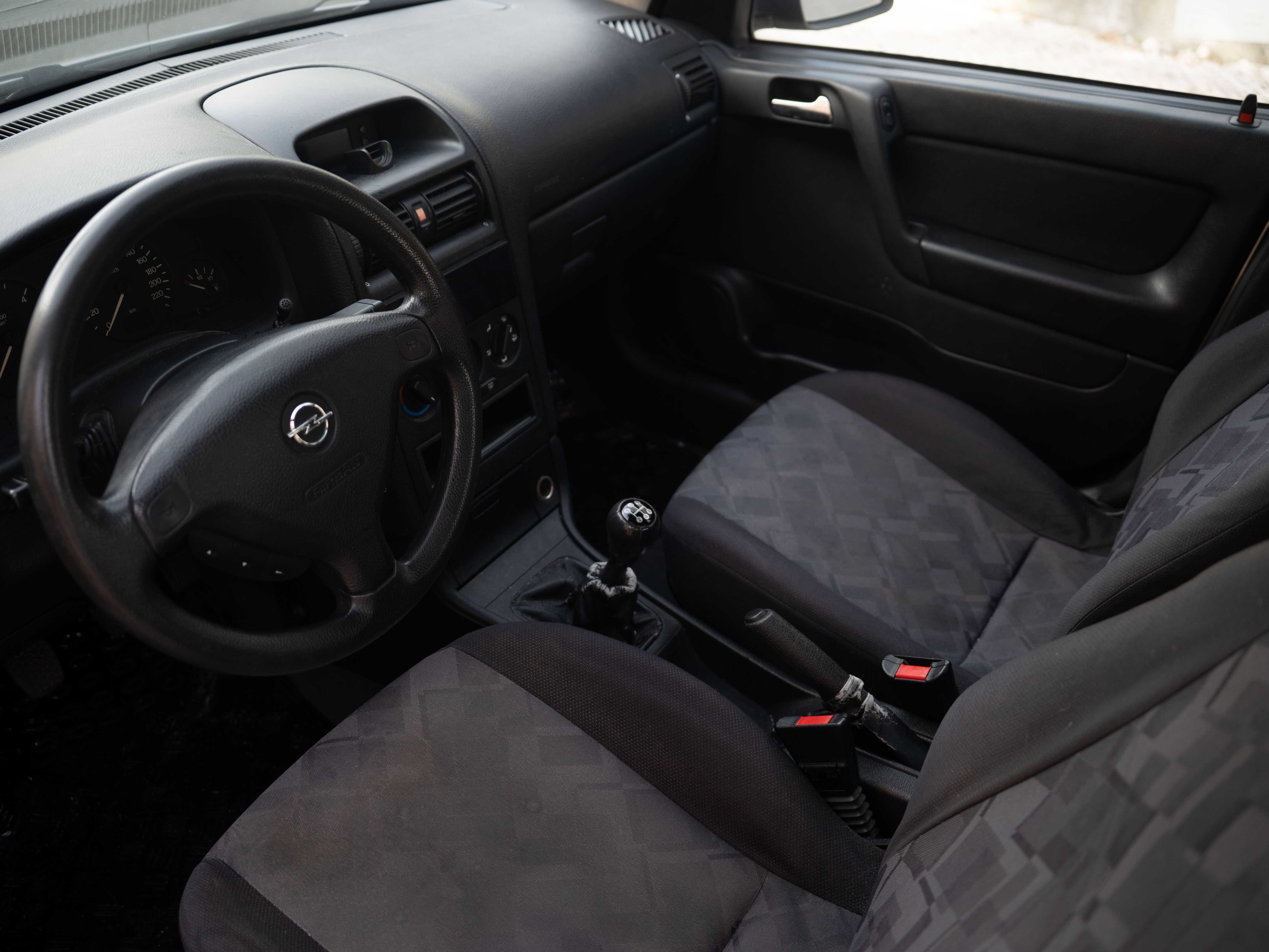 Opel Astra 2.0 DTi Club