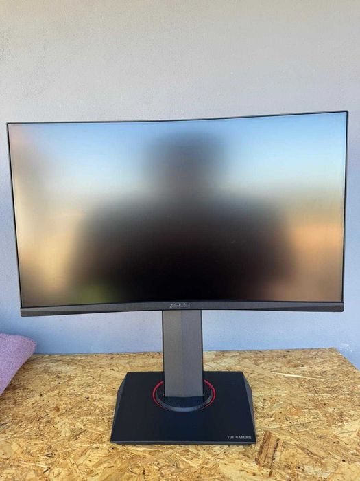 Monitor Asus Curvo TUF Gaming VG24VQ 23.6" LED FullHD 144Hz FreeSync