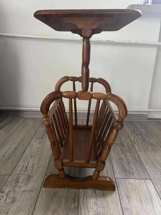 Gazetnik stolik drewniany