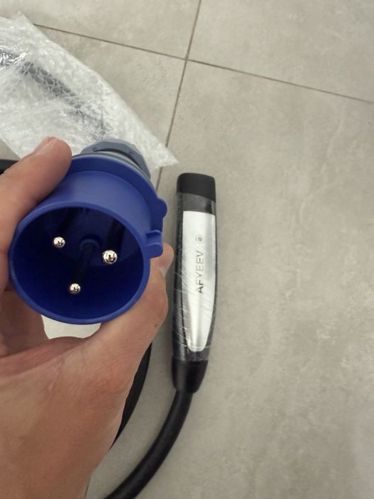 Зарядка зарядний пристрій зарядное устройство tesla 32 ампера/7квт