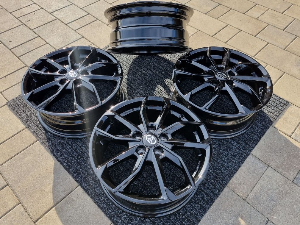 Toyota Yaris 16" Felgi aluminiowe 5x100 Yaris IV 2020- Czarne alufelgi