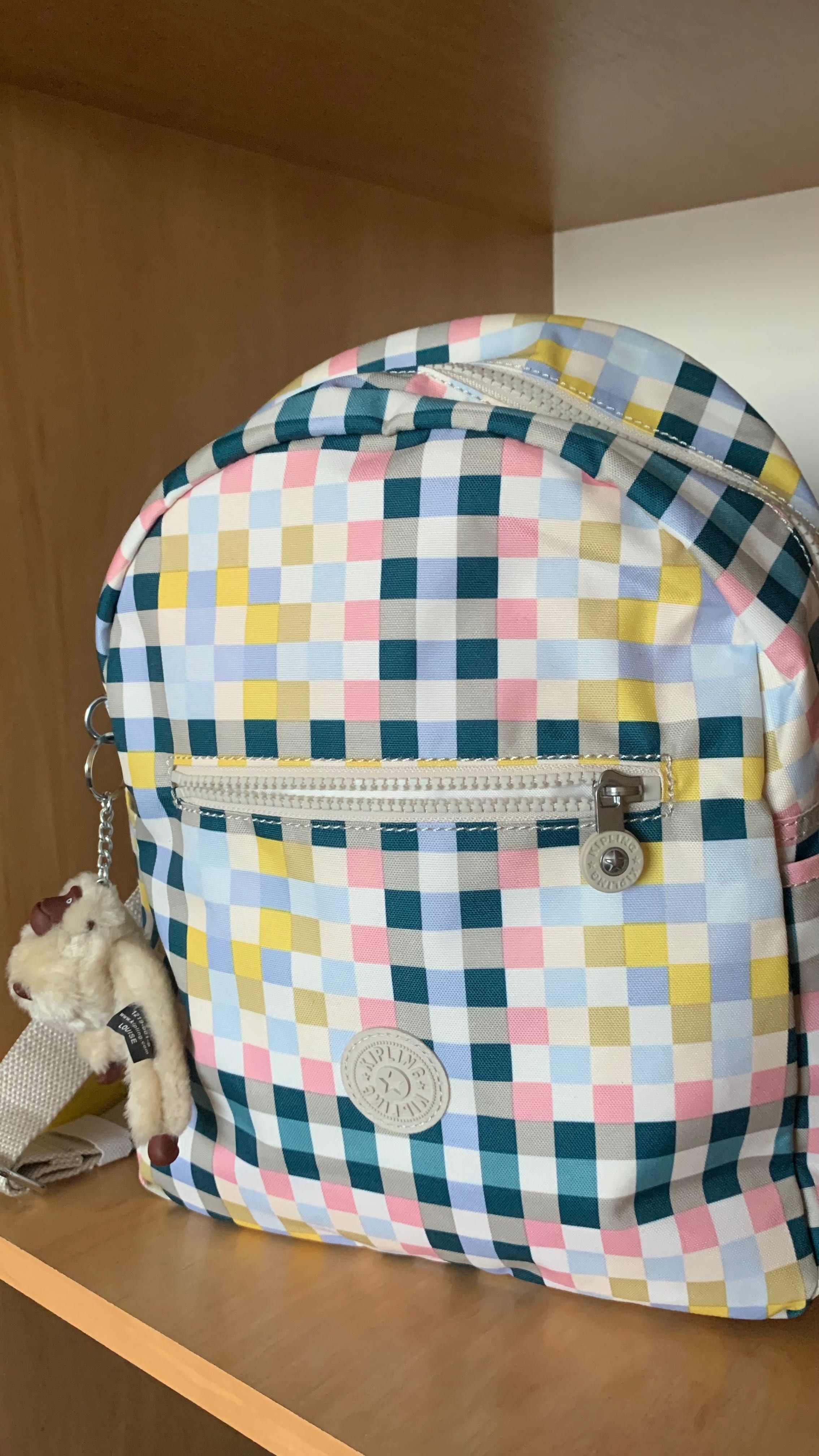 Рюкзак KIPLING Дуже стильний і красивий.