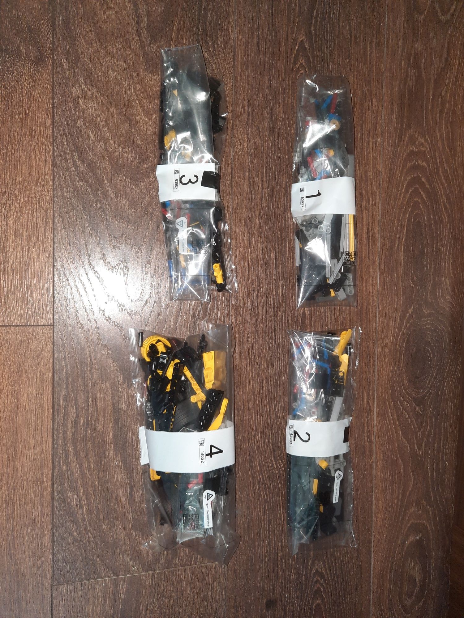 LEGO Technic 42151 Bolid Bugatti