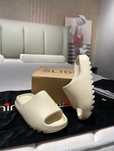 NoweKlapkiAdida YeezyWhite 39