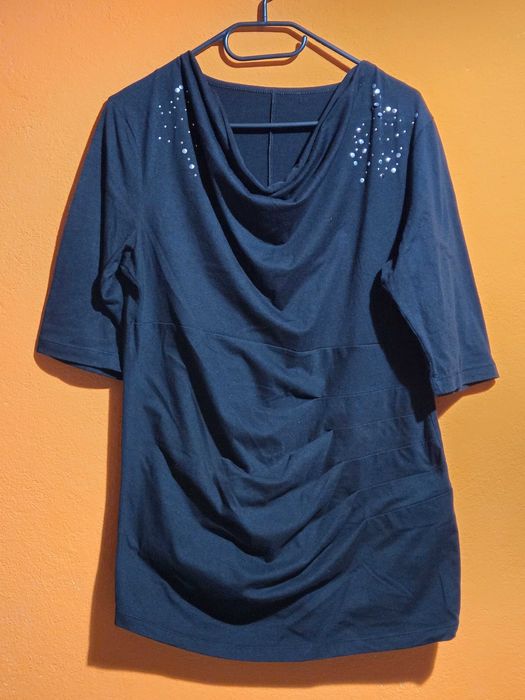 Bluzka z cekinami rozm 44