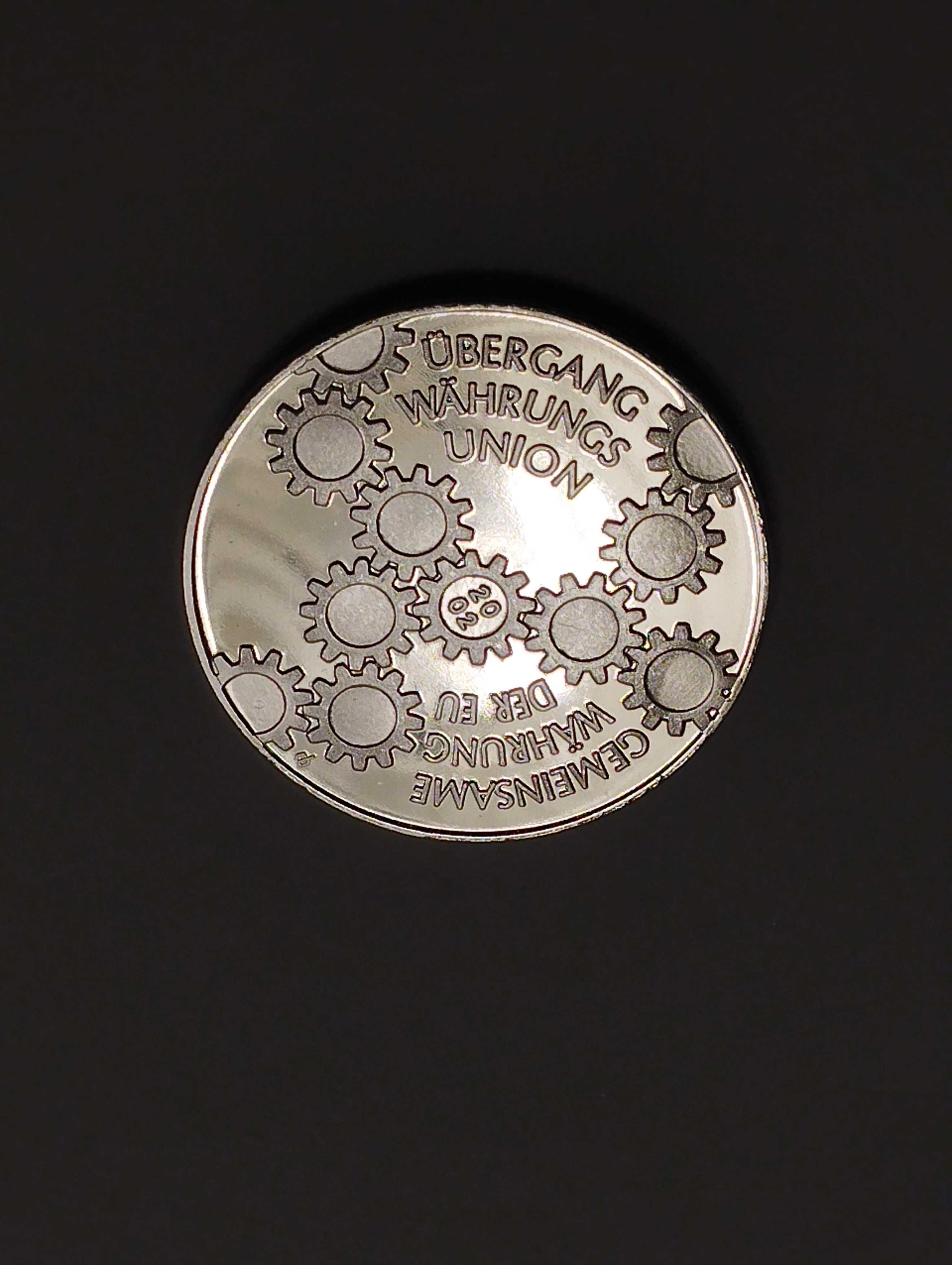 Nowy posrebrzany Medal w kapslu Wspólna Waluta UE 2002r.
