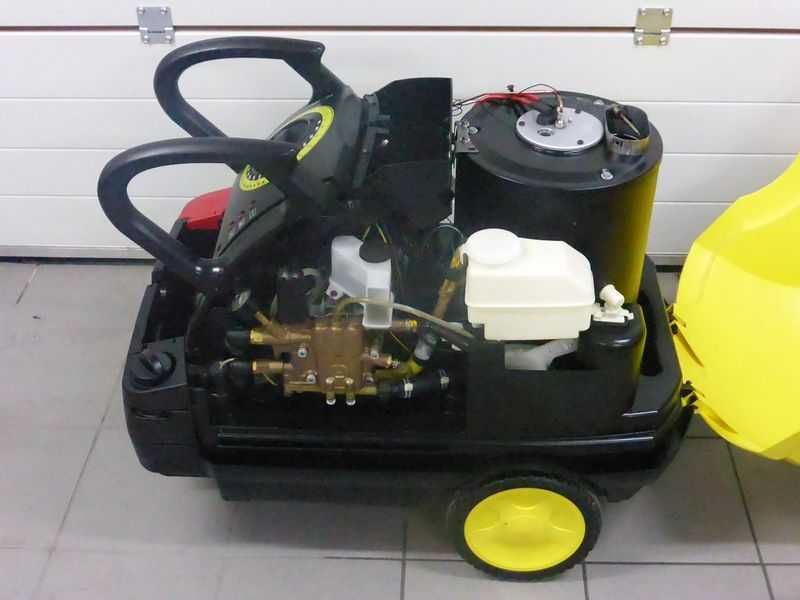 Myjka KARCHER HDS 698 C Eco - Jak nowy