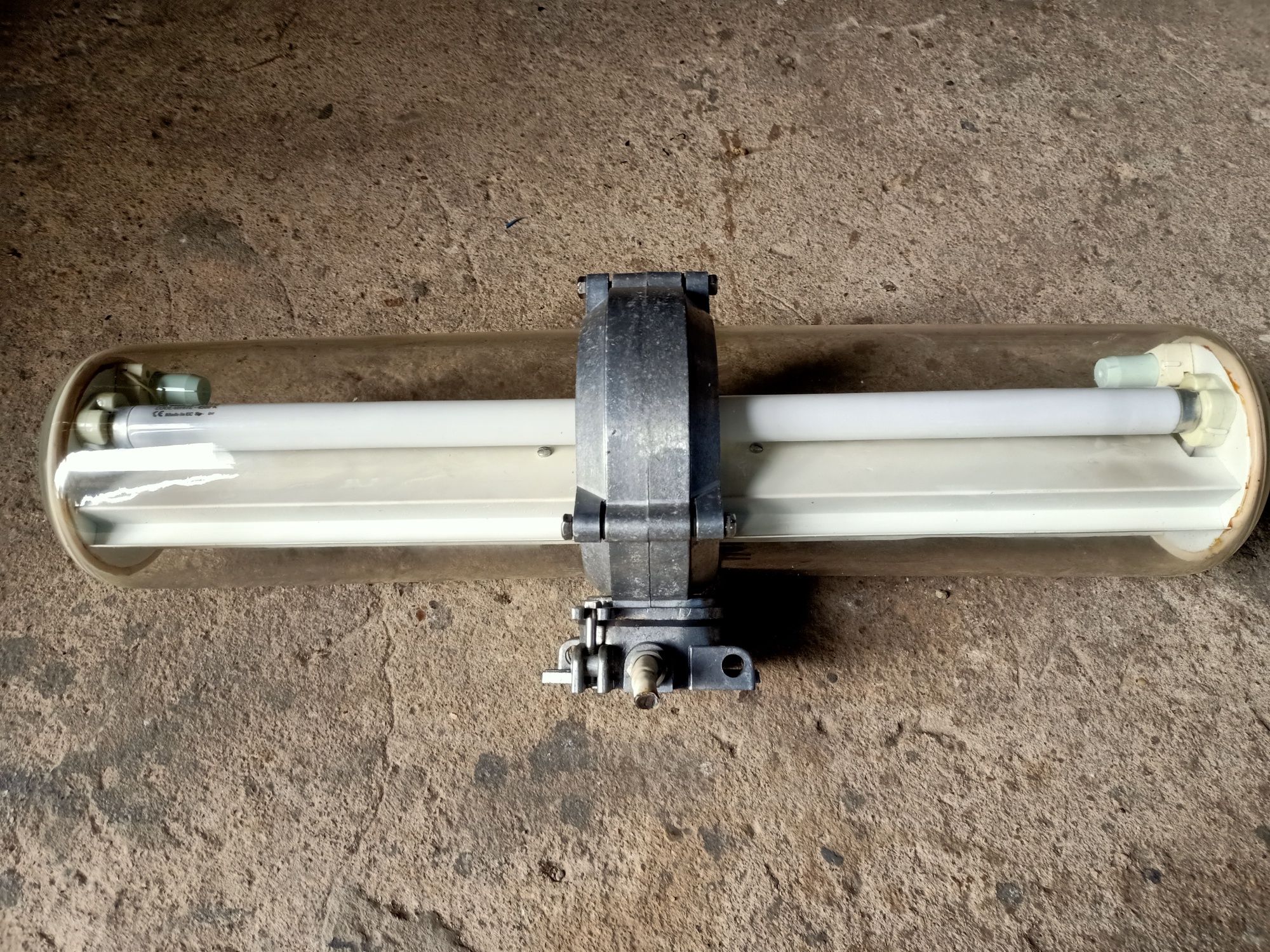 Lampa industrial na świetlówki 60cm