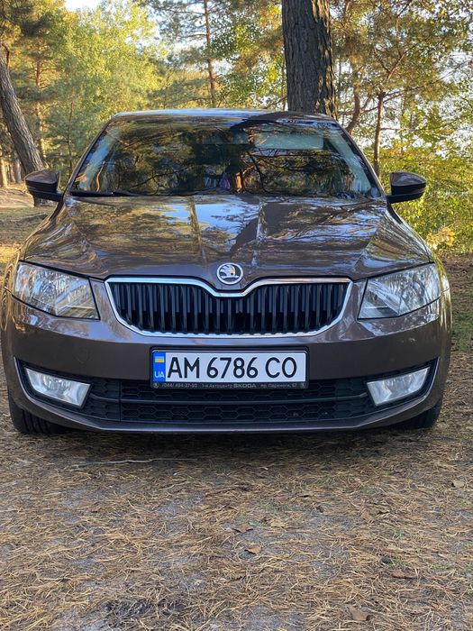 Продаж власного авто Skoda A7 (ліфтбек) 2013 року 1.4