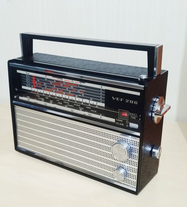 Радиоприёмник VEF 206