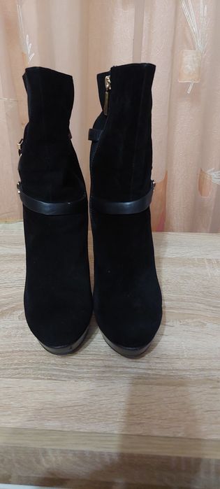 Ботильйоны на каблуке