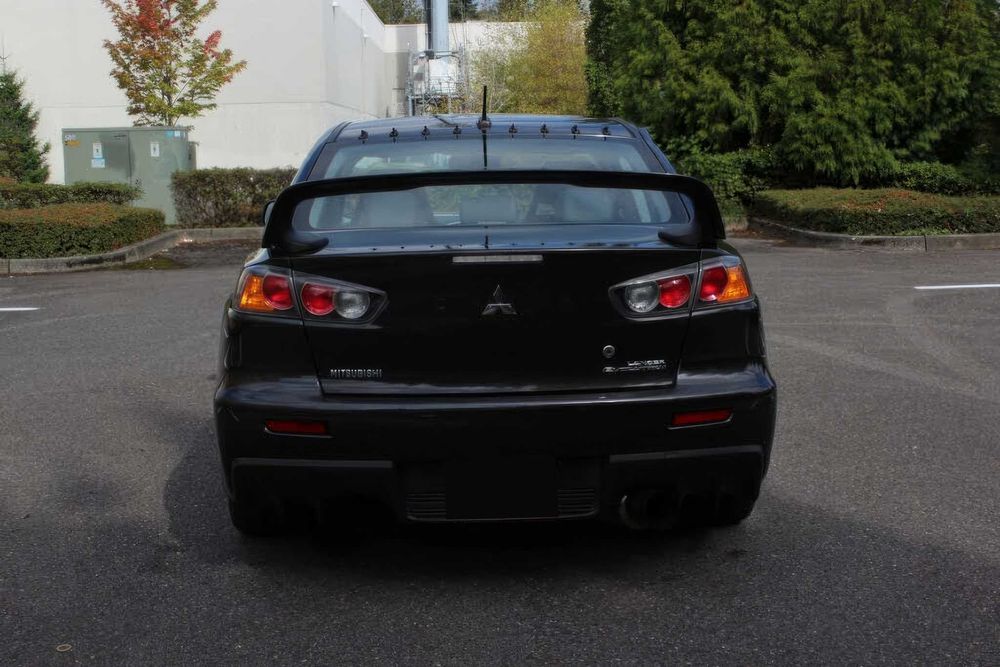 Mitsubishi Lancer Evolution GSR      2014