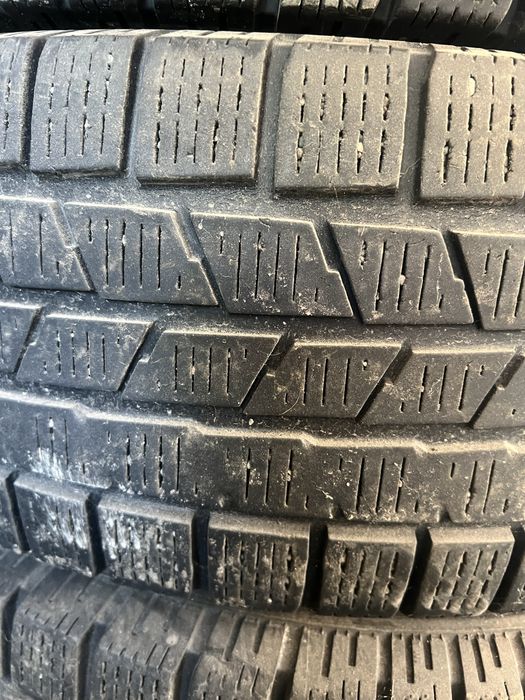 Шини 225.65.r17 Pirelli