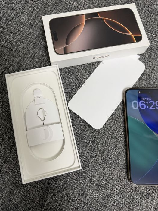 Apple iPhone 16 Pro Max 1TB Desert Titanium