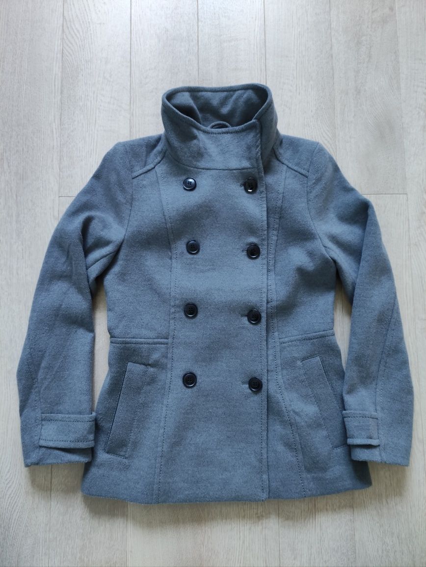 Krótka kurtka płaszczyk H&M
Polieste