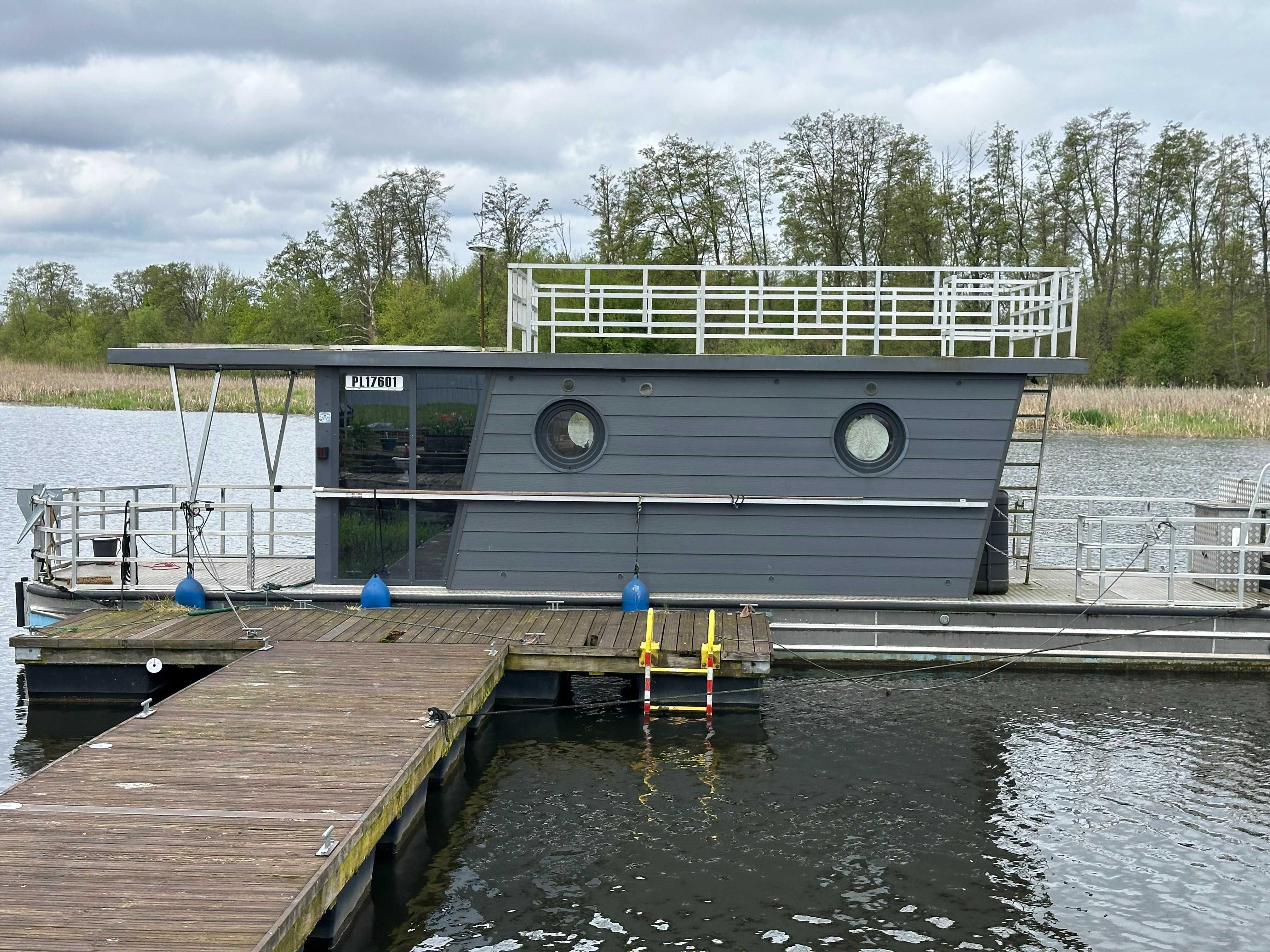 House Boat/katamaran z napędem