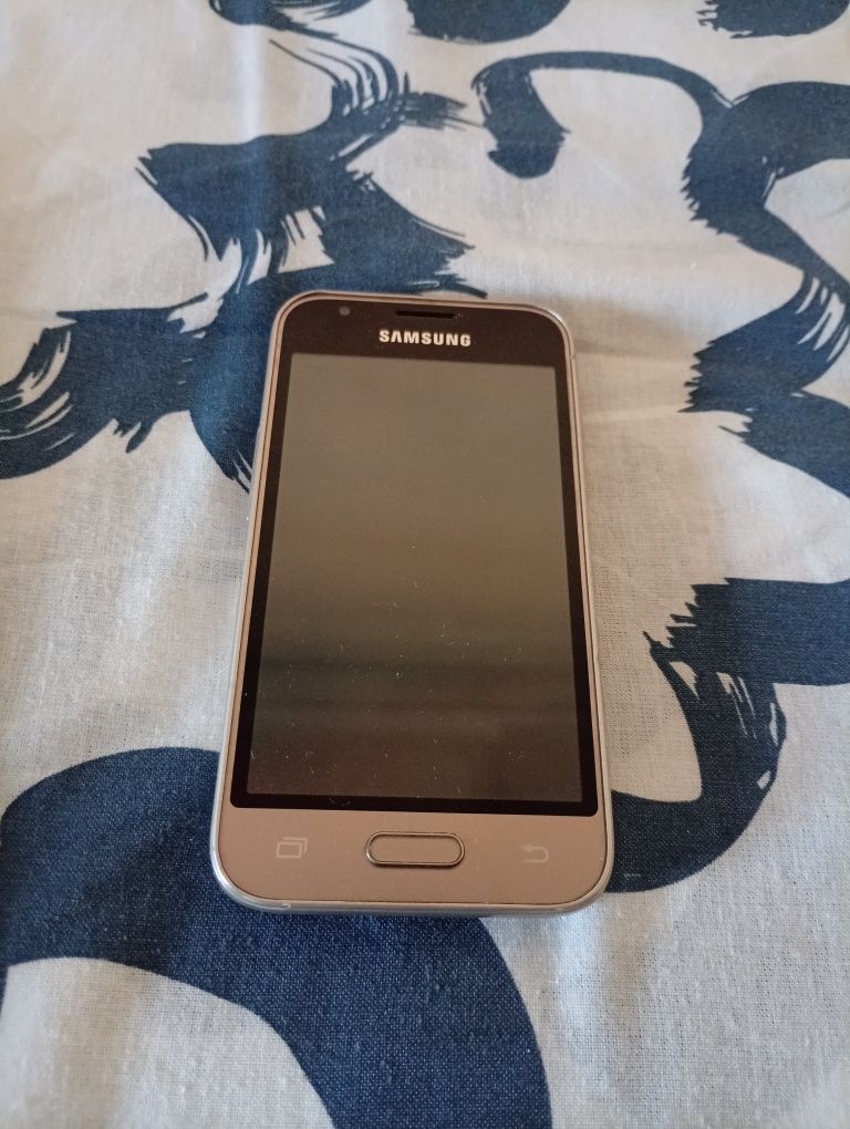 Telemóvel Samsung Galaxy J1 Mini bloqueado