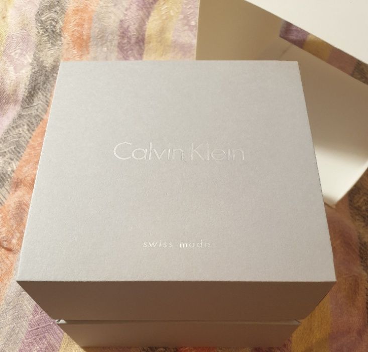 Calvin Klein женские швейцарские часы (отличный подарок)