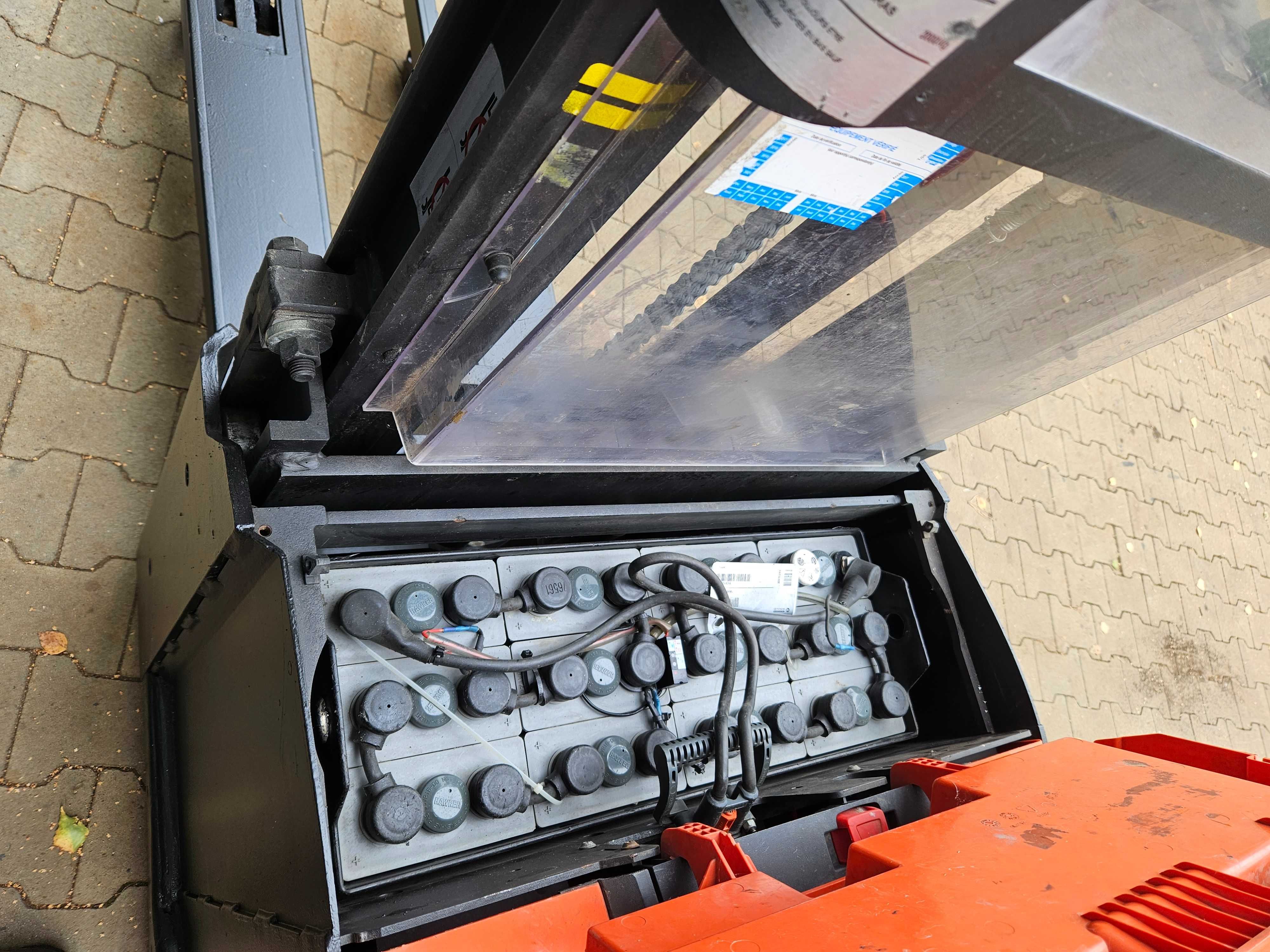 BT SWE 200D paleciak elektryczny niski maszt widłowy podest