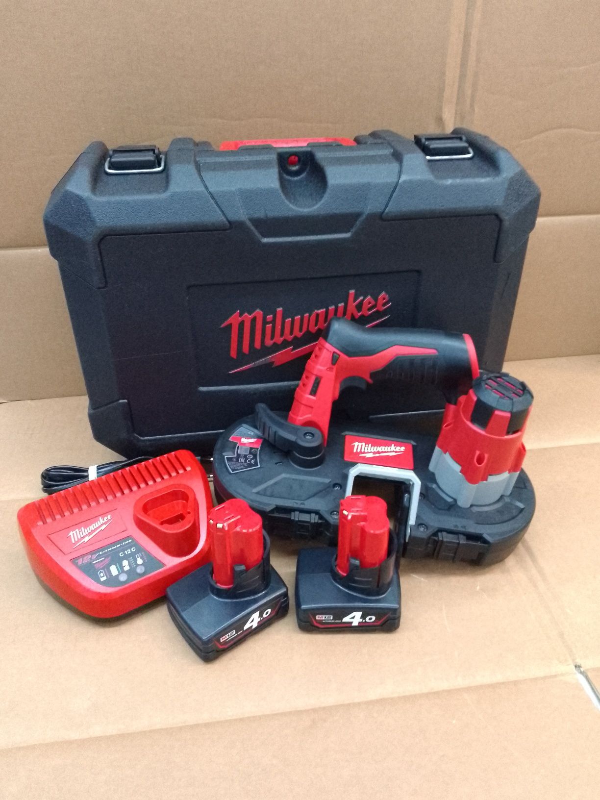 Milwaukee M12BS-402C Piła Pilarka Przecinarka Taśmowa 4.0Ah 2020r