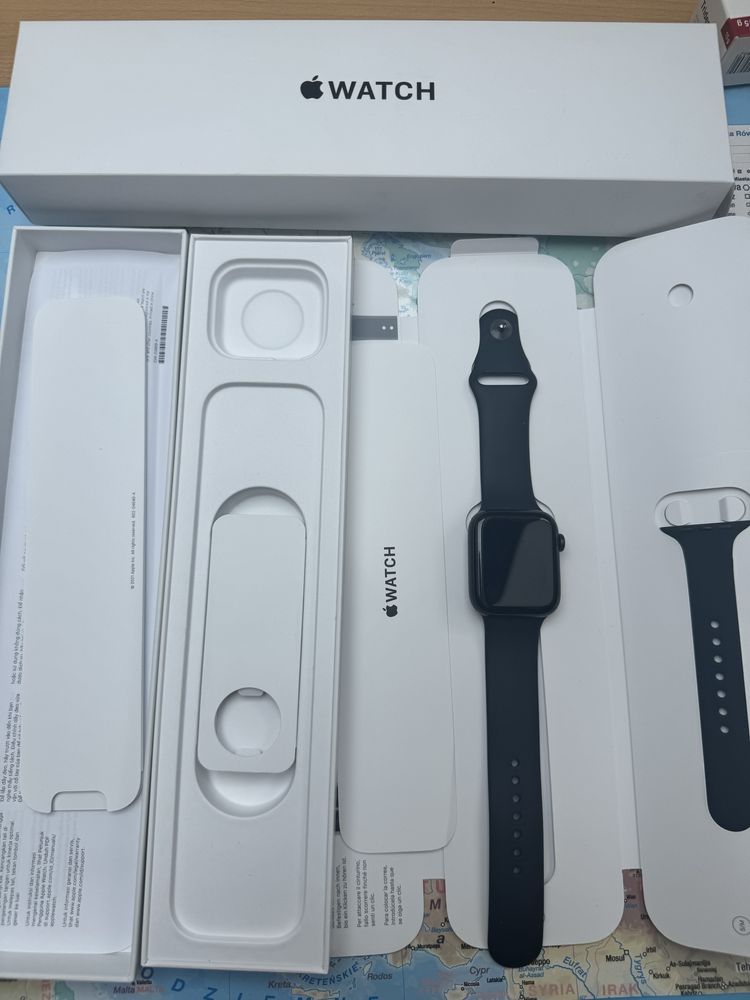 Apple Watch SE (2)44m Gps+cellular kondycja 95%