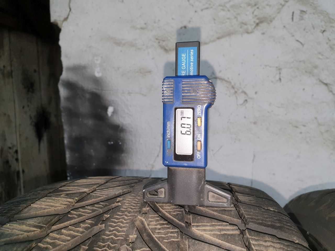 Dwie Opony zimowe 235/55R18 6mm Michelin Latitude Alpin LA2