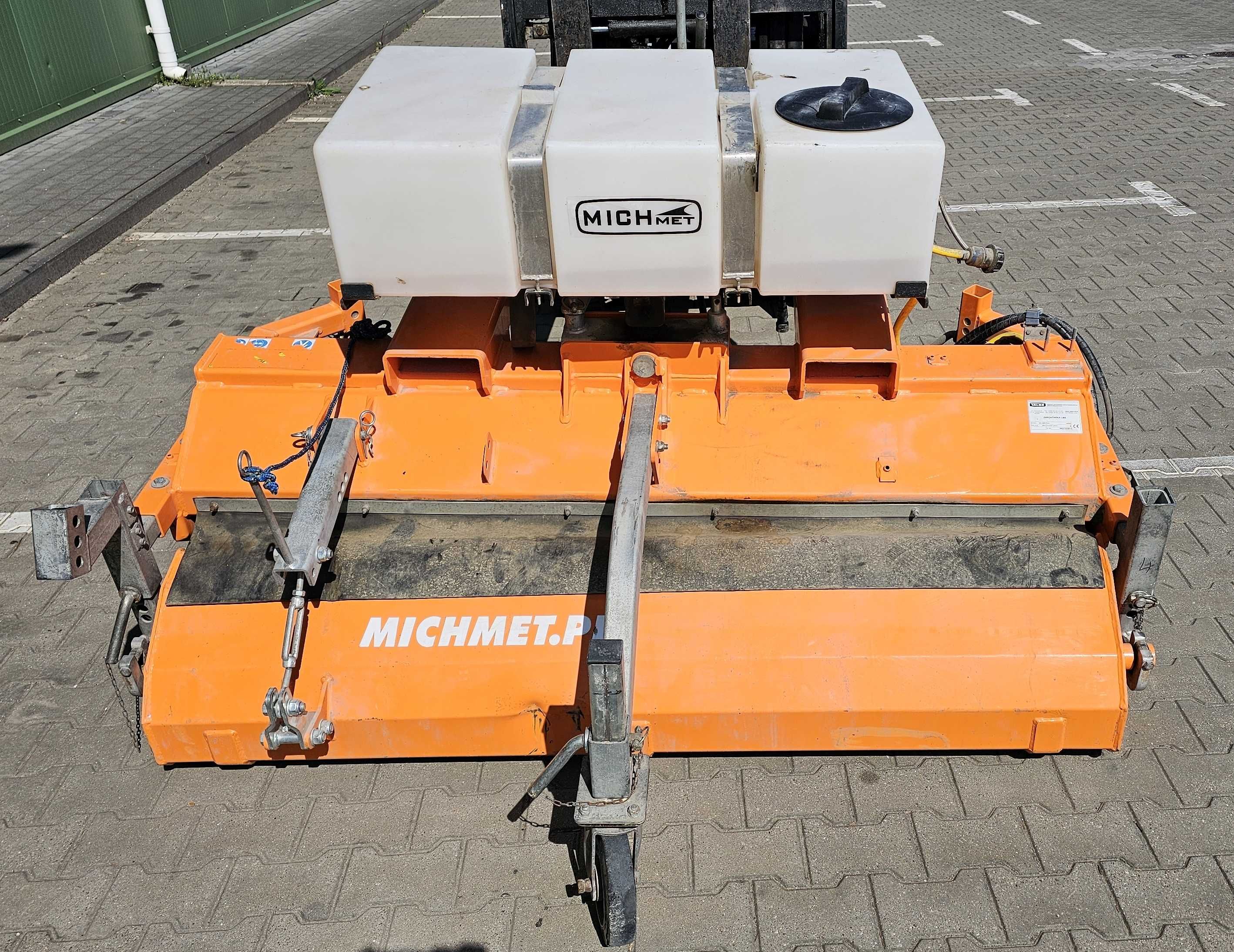 Wózek widłowy Hangcha CPQD25B-RW22-Y + Zamiatarka ZM-180