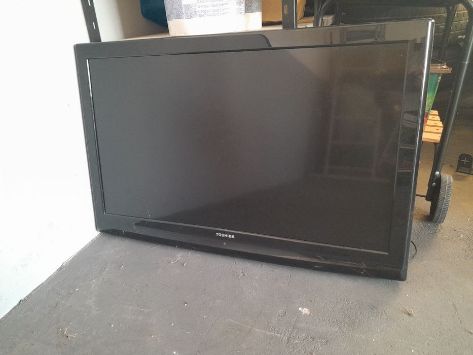 Telewizor Toshiba 37 cali sprawny