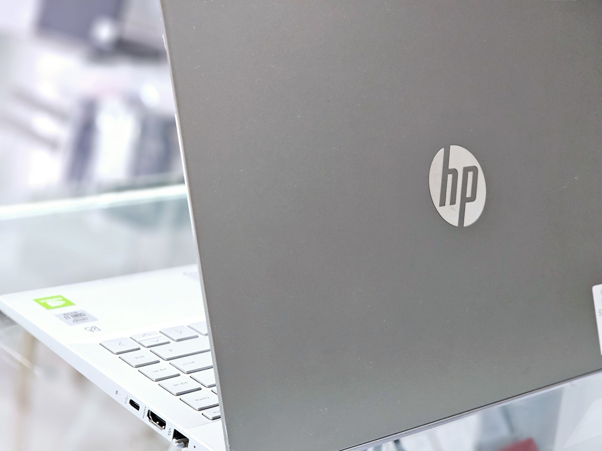 HP Pavilion Core i7-10a geração, 16GB 1TB SSD Dual Grafics Card Nvida