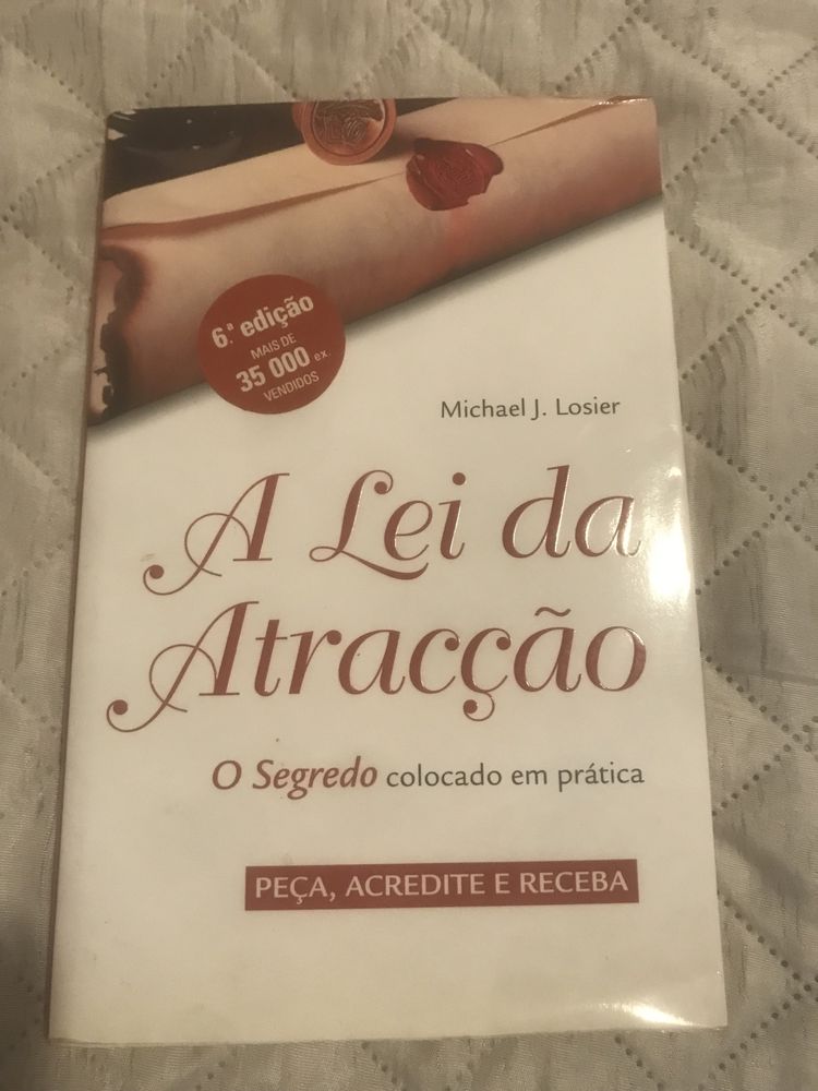 2 livros ainda em bom estado