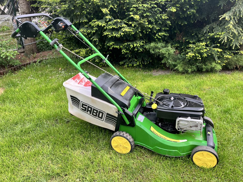 Kosiarka spalinowa John Deere Sabo RV47 Briggs
