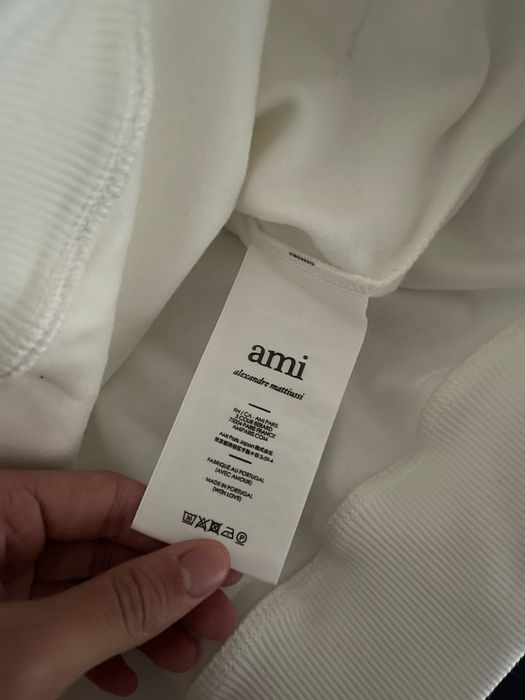 Hoodie AMI paris branco novo com etiquetas e nunca usado