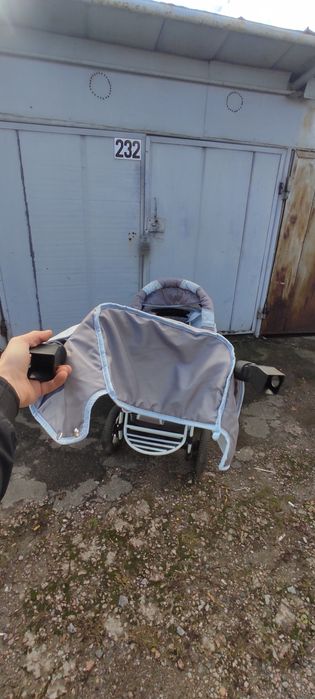 Дитяча коляска майже нова