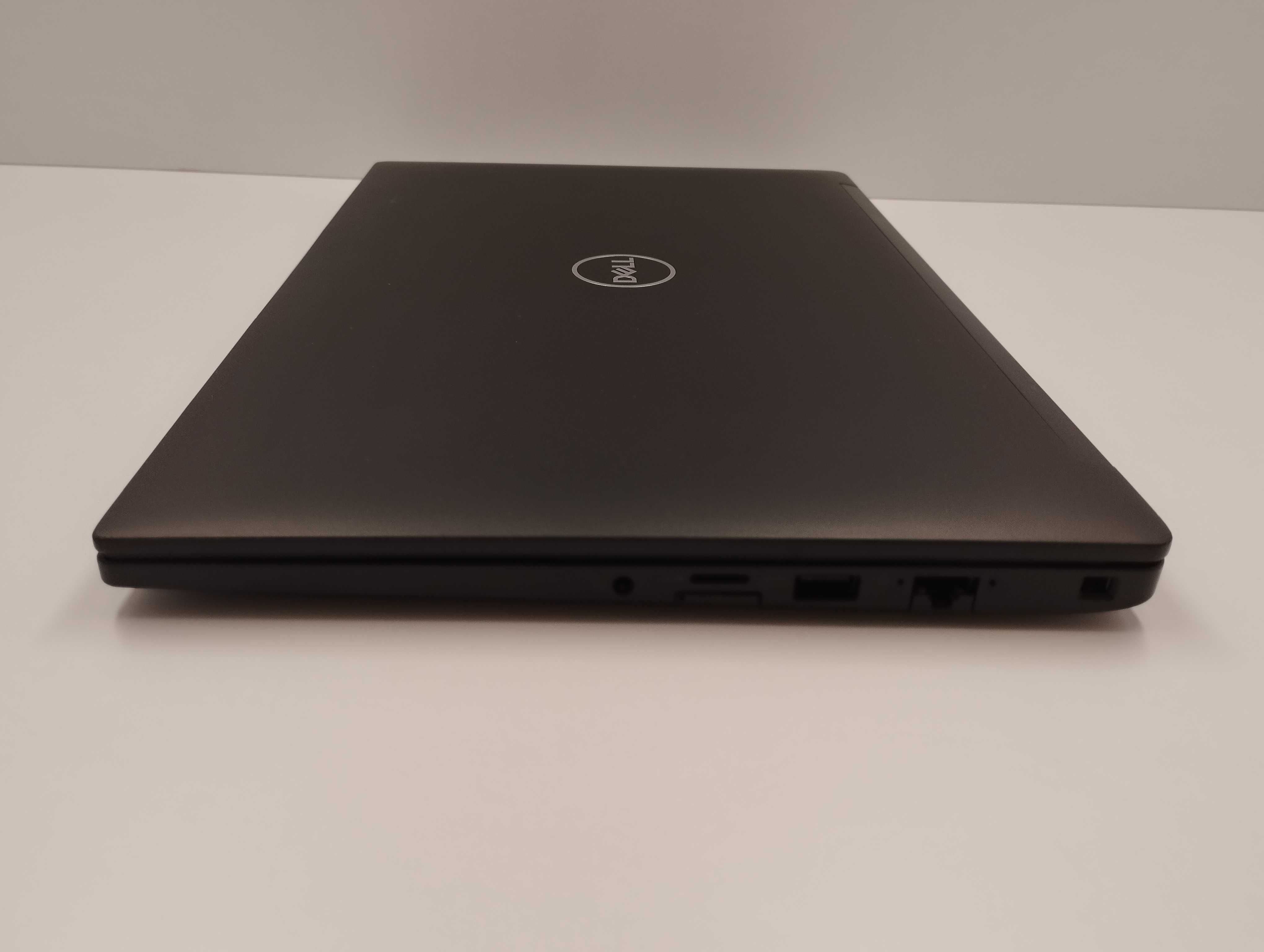 Dell Latitude 7490 i7-8650U 14"Intel Core i7 16 GB / 256 GB Windows 11
