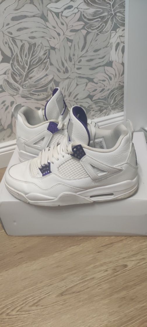 Jordan 4 Metallic Purple