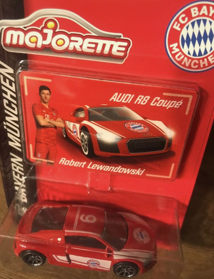 Resorak majorette audi R8 Bayern Monachium Lewandowski