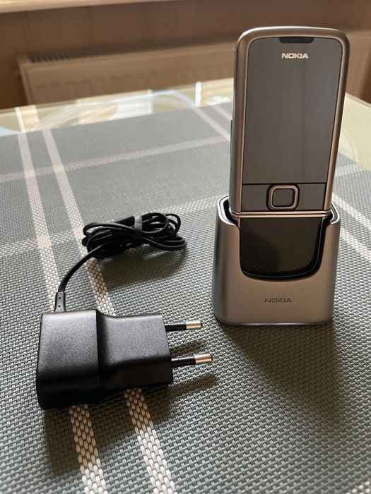 Nokia 8800  arte carbon