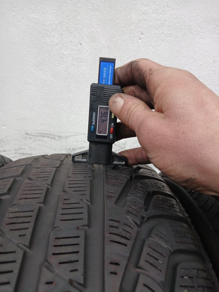 Шини Pirelli 215 60 R 17 4шт Зима (0223) Резина