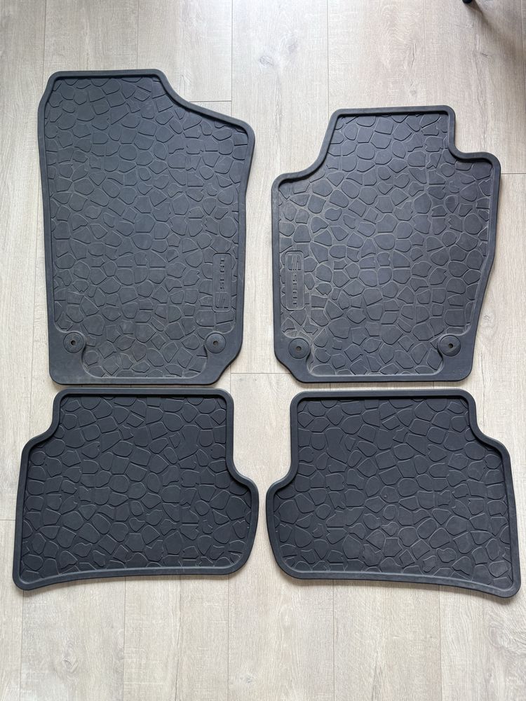 Gumowe dywaniki Seat Ibiza 4