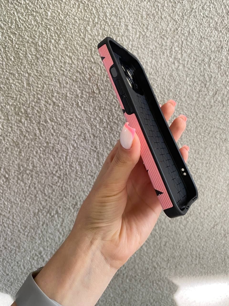 Etui na iPhone 13