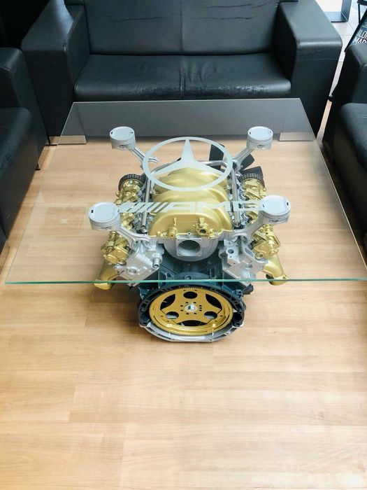 Stolik kawowy warsztatowy na bloku silnika V6