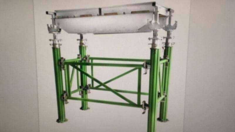 Prumos e cofragem pilares