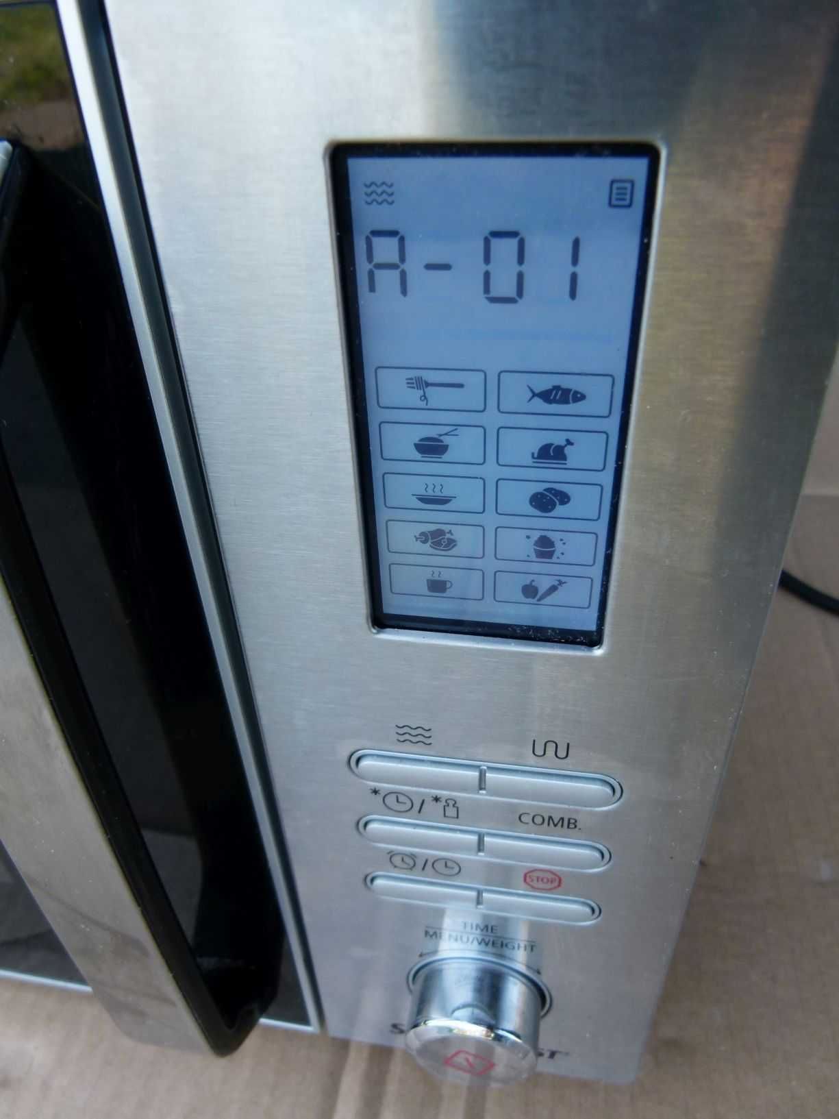 Kuchenka mikrofalowa SilverCrest SMW800 S2 grill elektronika SPRAWNA