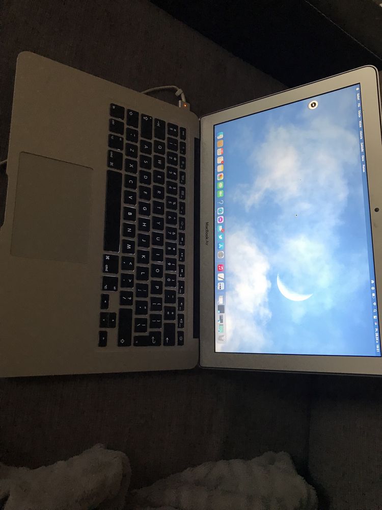 Sprzedam MacBook Air 13